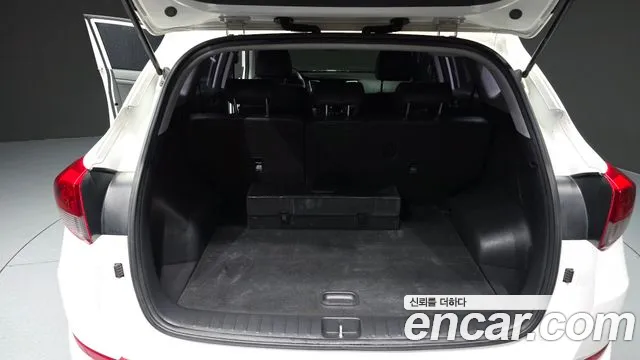 Hyundai Tucson 2017 — фото 20