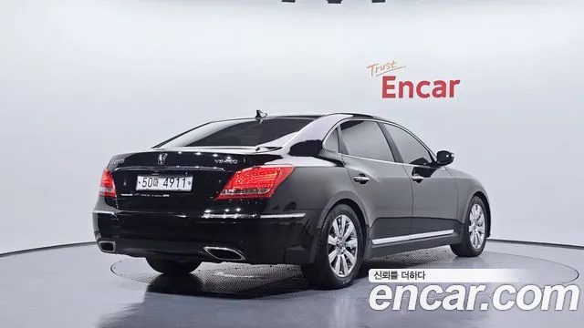 Hyundai Equus 2010 — фото 2