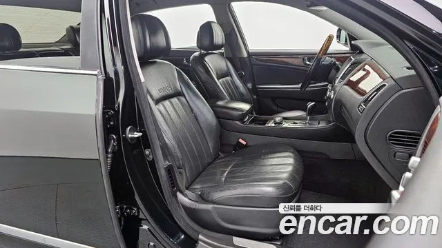 Hyundai Equus 2010 — фото 10