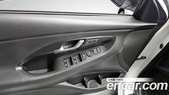Hyundai i30 2017 — фото 17