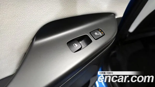 Hyundai Kona 2023 — фото 18
