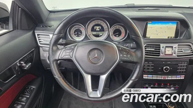 Mercedes-Benz E-Class 2016 — фото 13