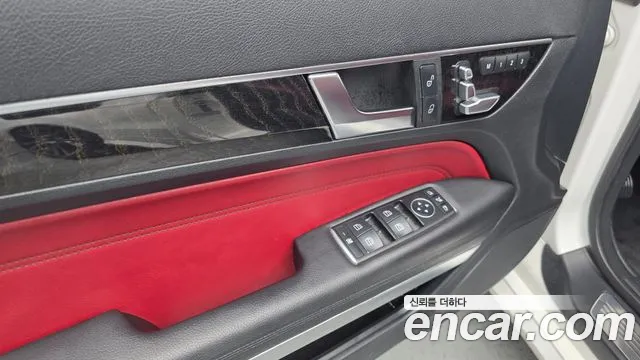 Mercedes-Benz E-Class 2016 — фото 18