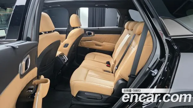 Kia Sorento 2023 — фото 11