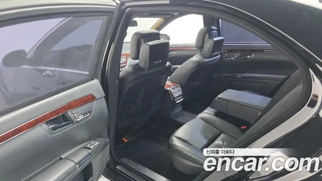 Mercedes-Benz S-Class 2007 — фото 17