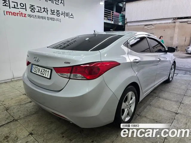 Hyundai AVANTE 2014 — фото 4