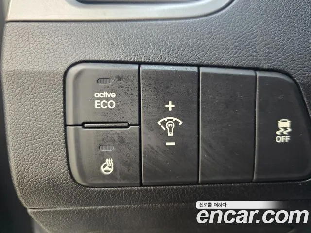 Hyundai AVANTE 2014 — фото 16