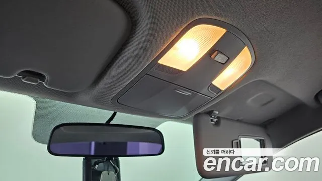Hyundai AVANTE 2017 — фото 18