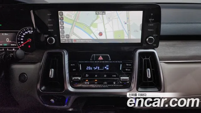 Kia Sorento 2022 — фото 15