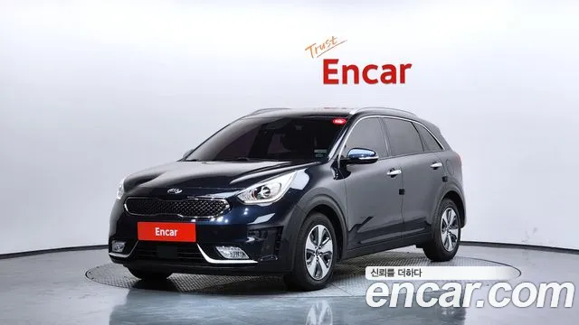 Kia Niro 2018 — фото 1