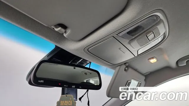 Kia Niro 2018 — фото 17