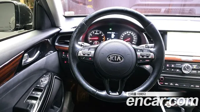 Kia K7 2016 — фото 13