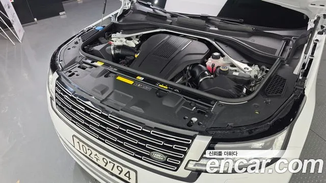 Land Rover Range Rover 2024 — фото 10