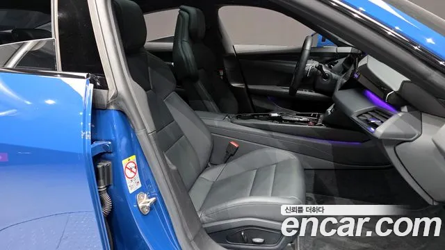 Audi e-tron GT 2022 — фото 11