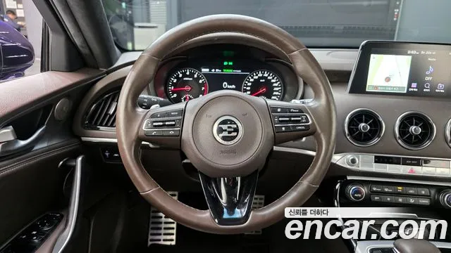 Kia Stinger 2020 — фото 13