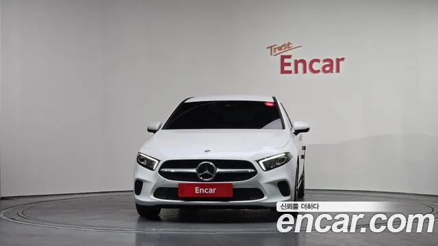 Mercedes-Benz A-Class 2023 — фото 3