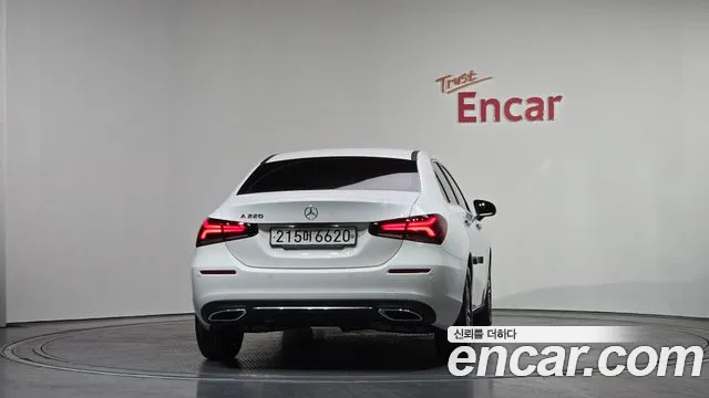 Mercedes-Benz A-Class 2023 — фото 4