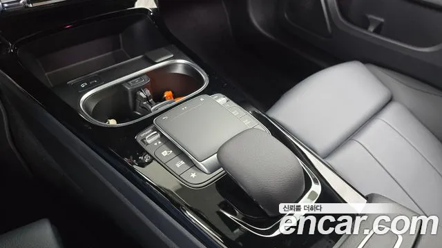 Mercedes-Benz A-Class 2023 — фото 19