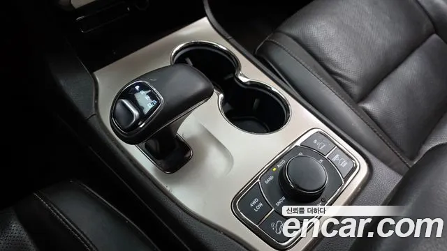 Jeep Cherokee 2015 — фото 9