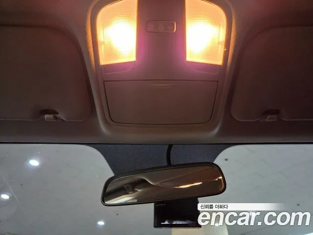 Kia Stonic 2018 — фото 16