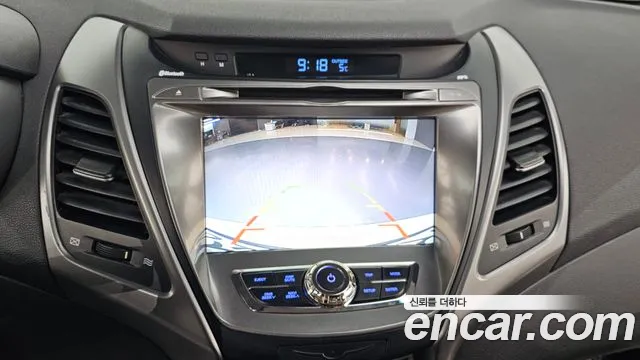 Hyundai AVANTE 2014 — фото 16