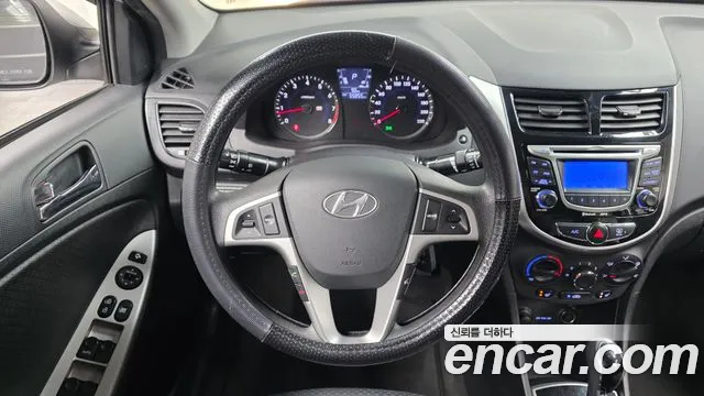 Hyundai Accent 2011 — фото 13