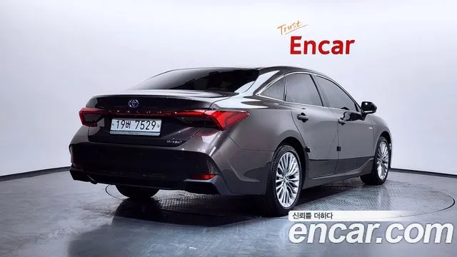 Toyota Avalon 2019 — фото 2
