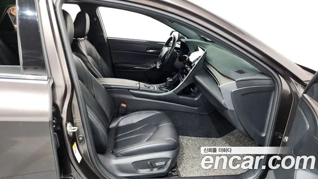 Toyota Avalon 2019 — фото 11