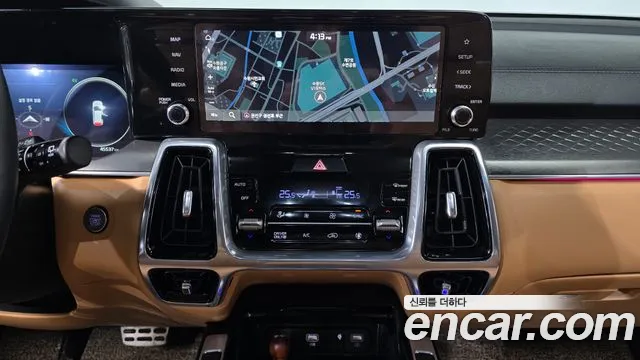 Kia Sorento 2023 — фото 14