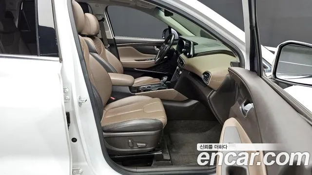Hyundai Santafe 2019 — фото 11
