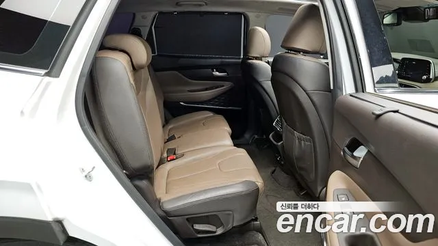 Hyundai Santafe 2019 — фото 12
