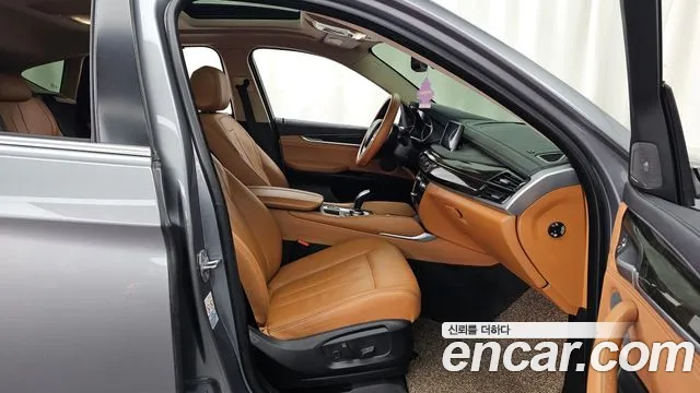 BMW X6 2018 — фото 11