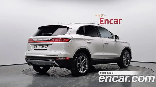 Lincoln MKC 2017 — фото 2
