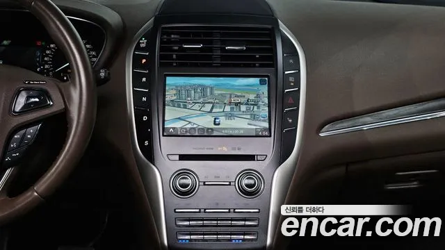 Lincoln MKC 2017 — фото 14