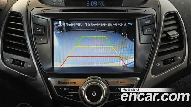 Hyundai AVANTE 2014 — фото 18