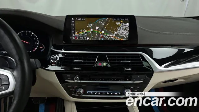 BMW 5-Series 2019 — фото 14