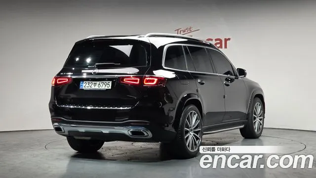 Mercedes-Benz GLS-Class 2023 — фото 1