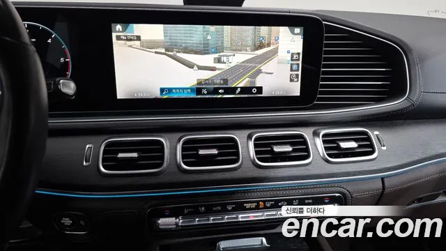 Mercedes-Benz GLS-Class 2023 — фото 13