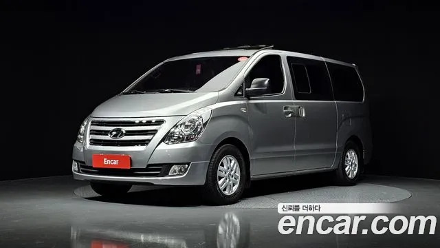 Hyundai Starex 2017 — фото 1