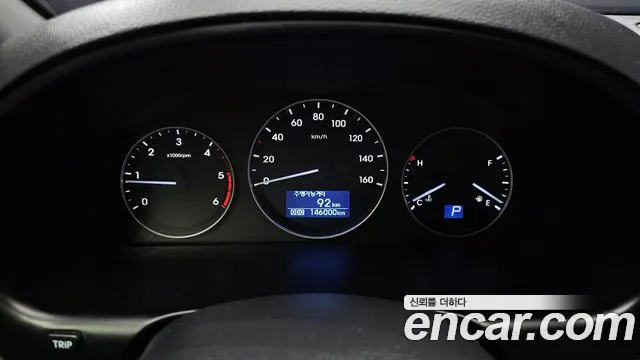 Hyundai Starex 2017 — фото 8