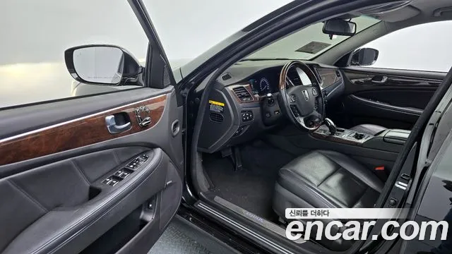 Hyundai Equus 2015 — фото 11