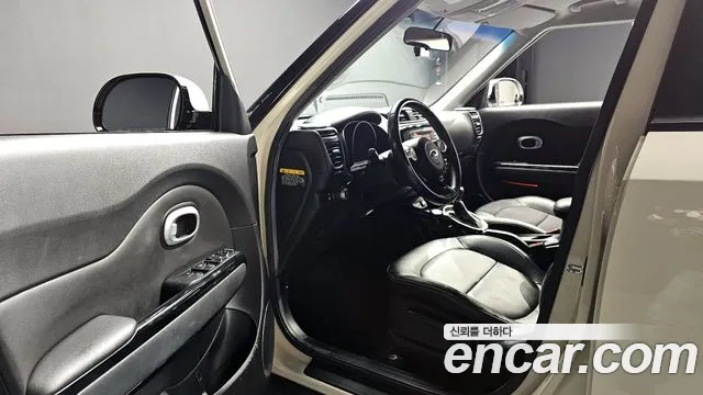 Kia Soul 2015 — фото 7