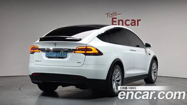 Tesla Model X 2019 — фото 2