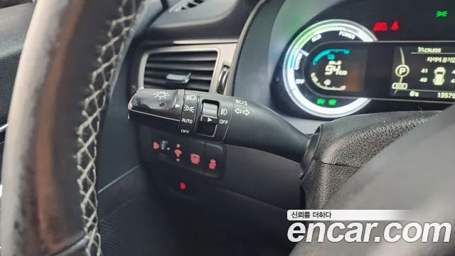 Kia Niro 2018 — фото 18