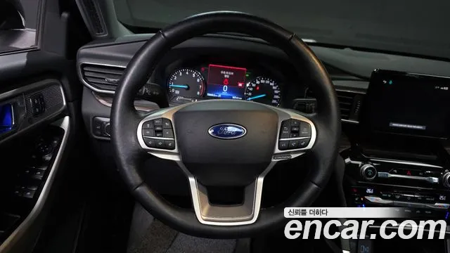 Ford Explorer 2021 — фото 12