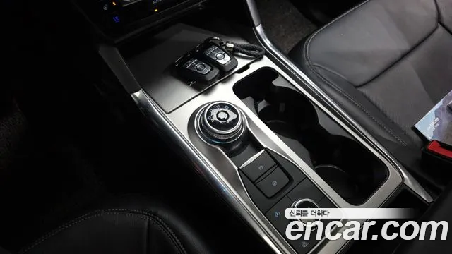Ford Explorer 2020 — фото 8