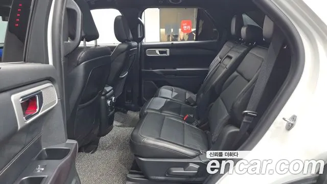 Ford Explorer 2020 — фото 11