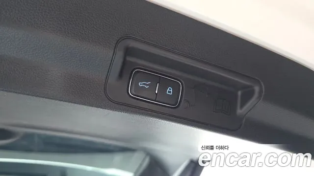 Ford Explorer 2020 — фото 18