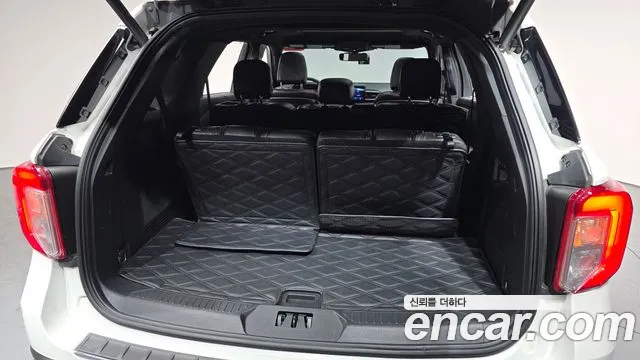 Ford Explorer 2020 — фото 19