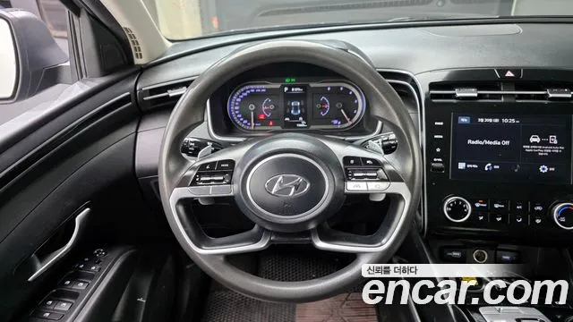 Hyundai Tucson 2023 — фото 13
